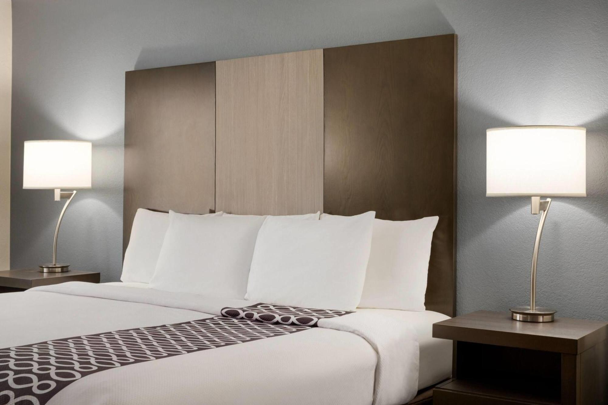 La Quinta Inn & Suites By Wyndham Peru Starved Rock St Park Ngoại thất bức ảnh