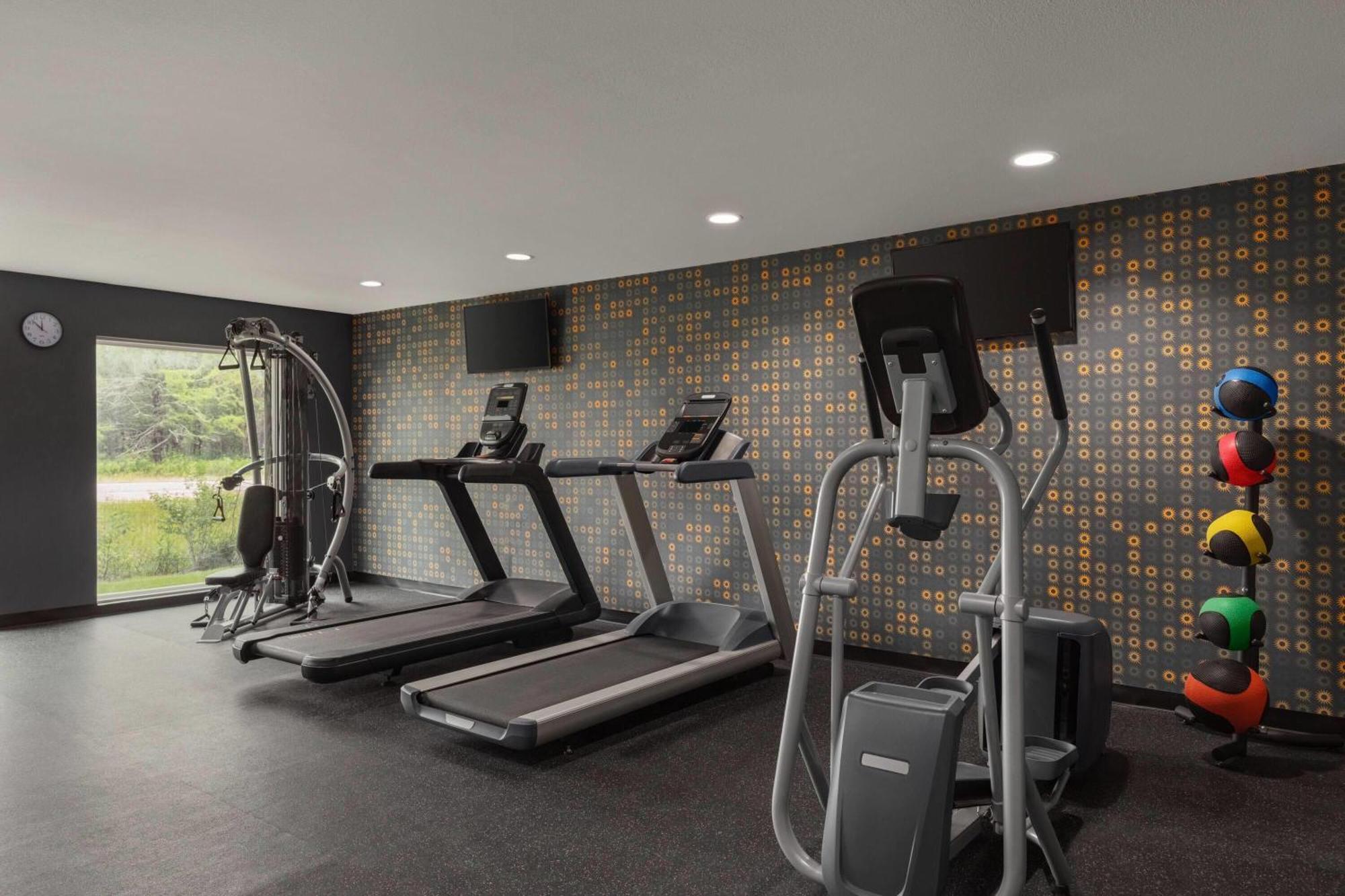 La Quinta Inn & Suites By Wyndham Peru Starved Rock St Park Ngoại thất bức ảnh